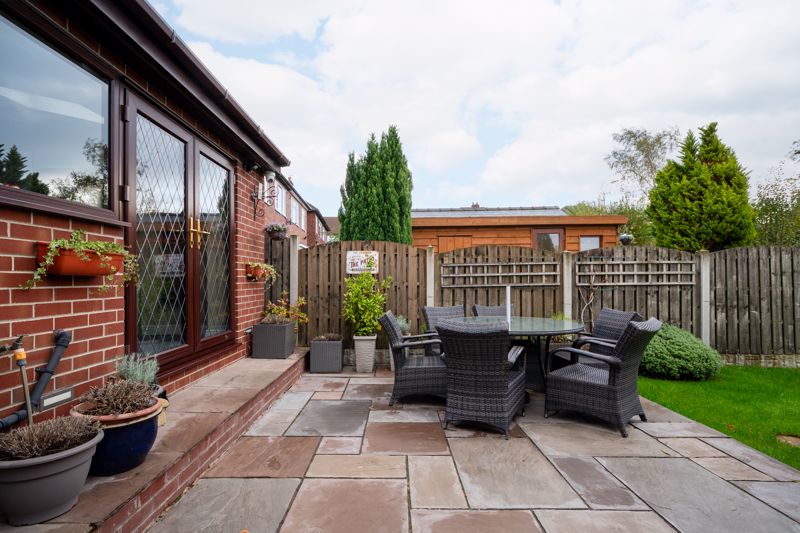 Meadow Head Drive Meadowhead